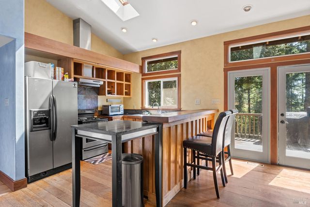 23851 Iris Ter, Willits, CA 95490