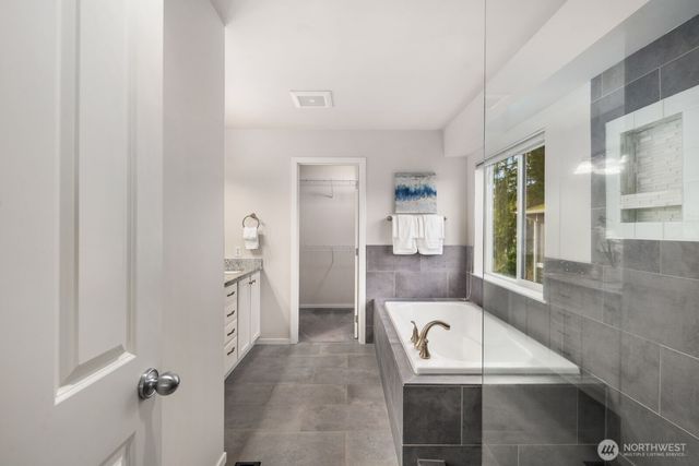 12219 NE 105th Street, Kirkland, WA 98033