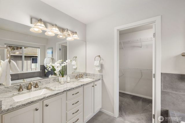 12219 NE 105th Street, Kirkland, WA 98033