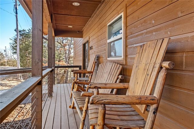 21413 Lakeview Drive, Garfield, AR 72732