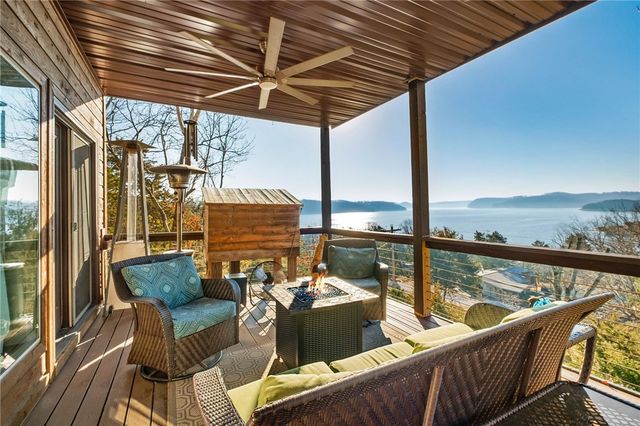 21413 Lakeview Drive, Garfield, AR 72732