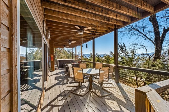 21413 Lakeview Drive, Garfield, AR 72732