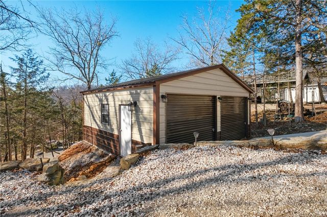 21413 Lakeview Drive, Garfield, AR 72732