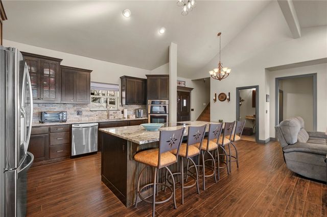 21413 Lakeview Drive, Garfield, AR 72732