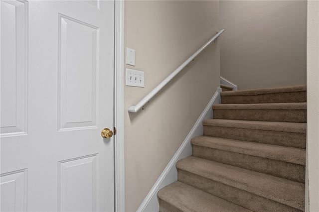 8 NORTHCLIFF Way, Greenville, SC 29617