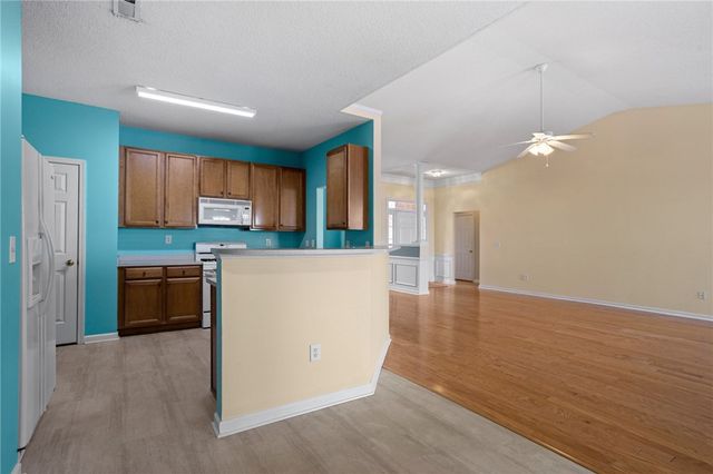 8 NORTHCLIFF Way, Greenville, SC 29617