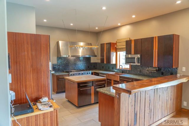 850 Hidden Estates Lane, St Anthony, ID 83445