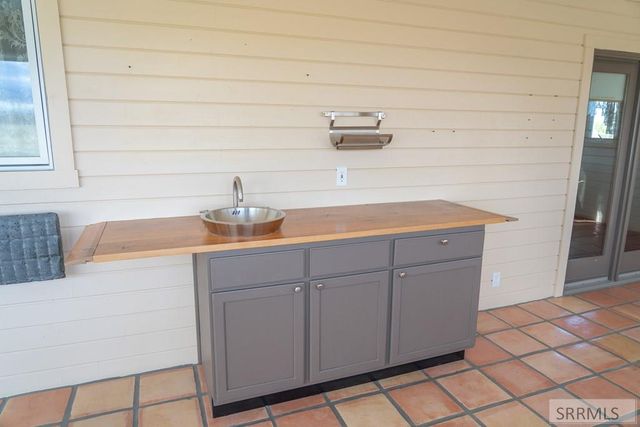 850 Hidden Estates Lane, St Anthony, ID 83445