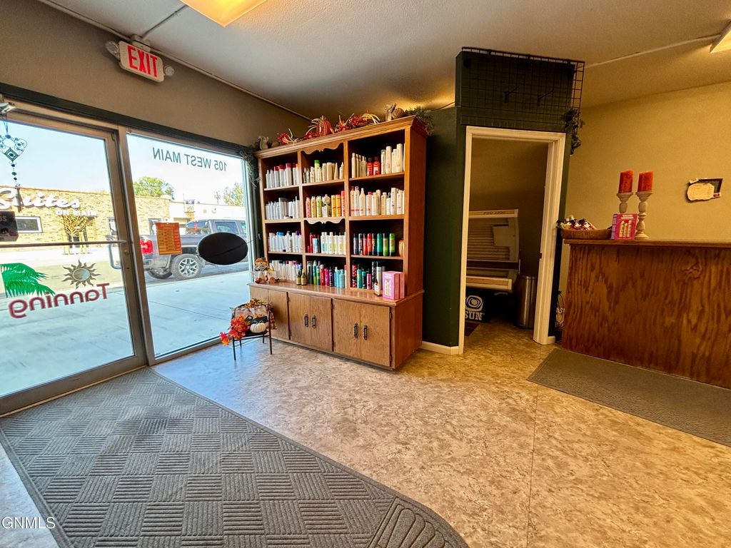 105 Main Street W, Beulah, ND 58523 photo 10