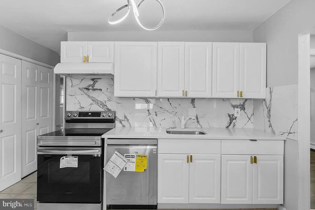 1913 DELICIOUS WAY, Cherry Hill, NJ 08003