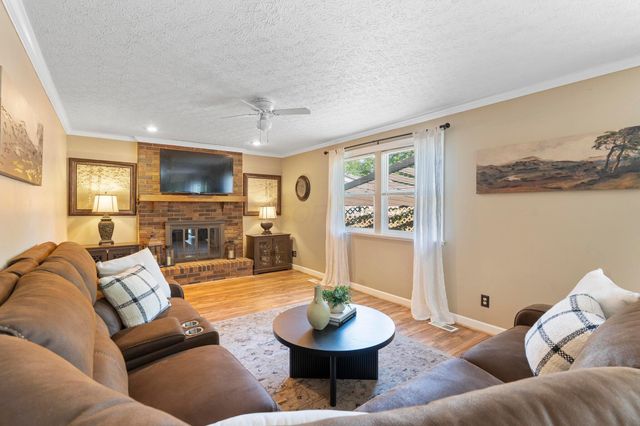 2256 Worthingwoods Boulevard, Powell, OH 43065
