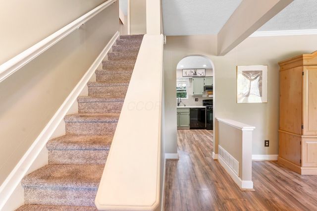 2256 Worthingwoods Boulevard, Powell, OH 43065