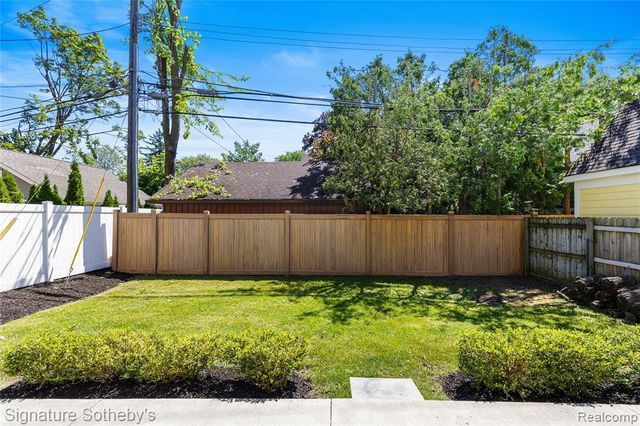 751 S Bates Street, Birmingham, MI 48009