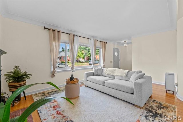 6036 Lansdowne Avenue, St Louis, MO 63109