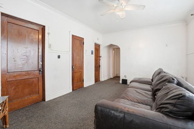 7359 S Western Avenue, Chicago, IL 60636