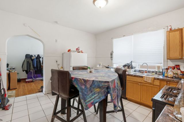 7359 S Western Avenue, Chicago, IL 60636