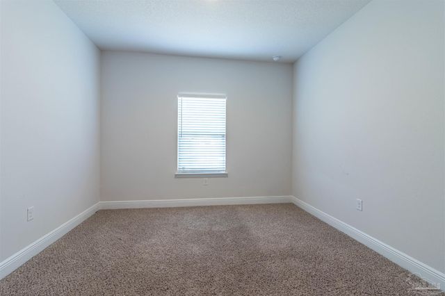3172 Heritage Oaks Cir, Navarre, FL 32566