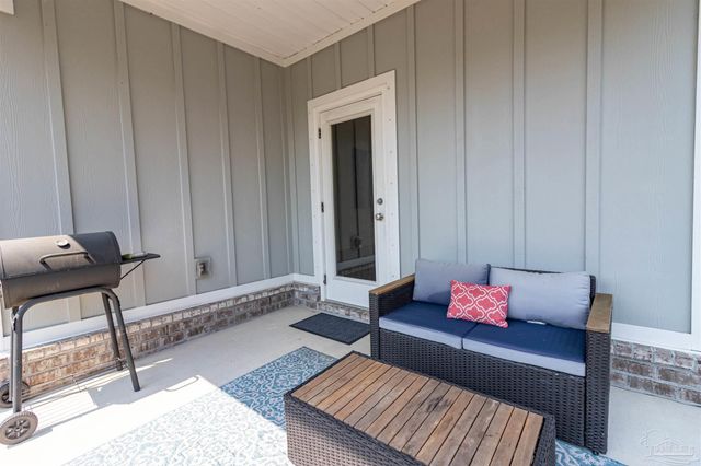 3172 Heritage Oaks Cir, Navarre, FL 32566