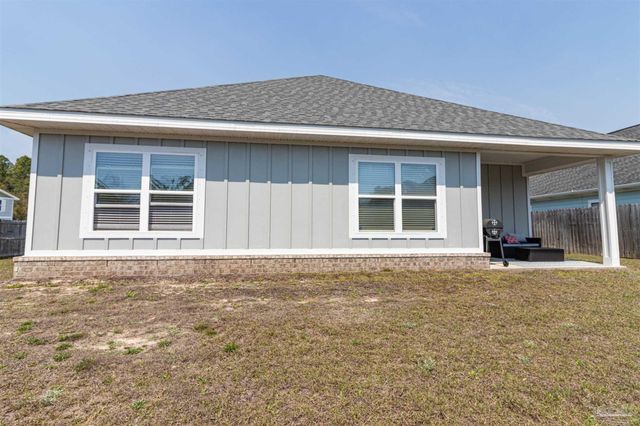3172 Heritage Oaks Cir, Navarre, FL 32566
