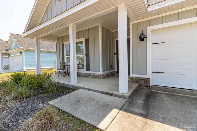 3172 Heritage Oaks Cir, Navarre, FL 32566