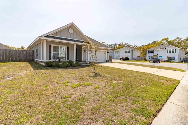 3172 Heritage Oaks Cir, Navarre, FL 32566