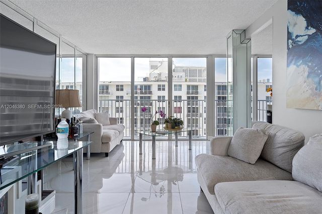 111 N BRINY AVE PH11, Pompano Beach, FL 33062