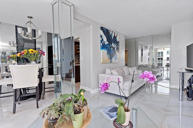 111 N BRINY AVE PH11, Pompano Beach, FL 33062