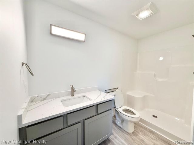 7056 Cambridge Drive, Flushing, MI 48433