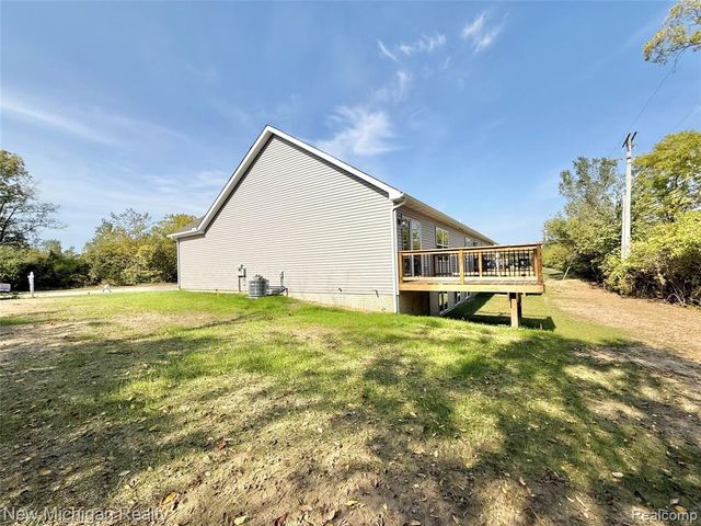 7056 Cambridge Drive, Flushing, MI 48433