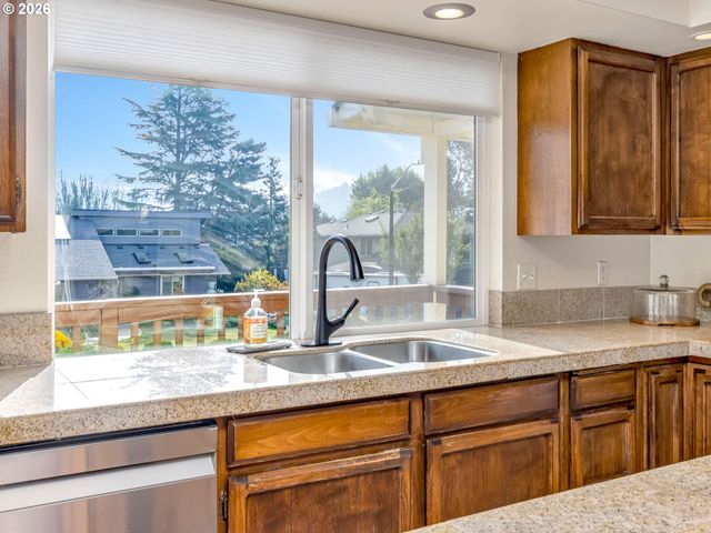 2905 Sw REDFERN Pl, Gresham, OR 97080