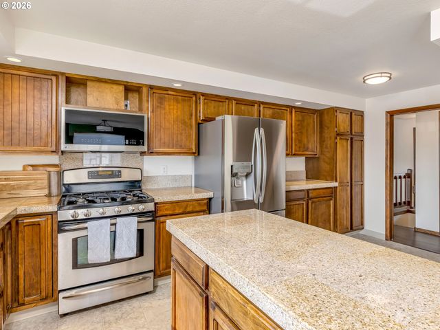 2905 Sw REDFERN Pl, Gresham, OR 97080