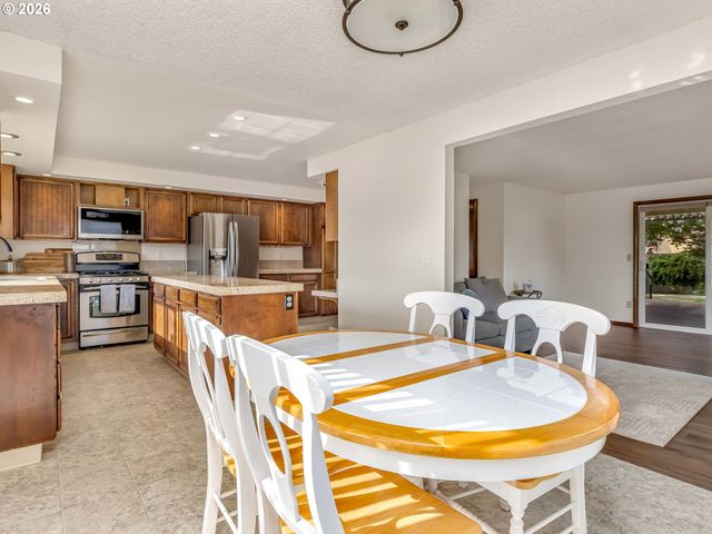 2905 Sw REDFERN Pl, Gresham, OR 97080