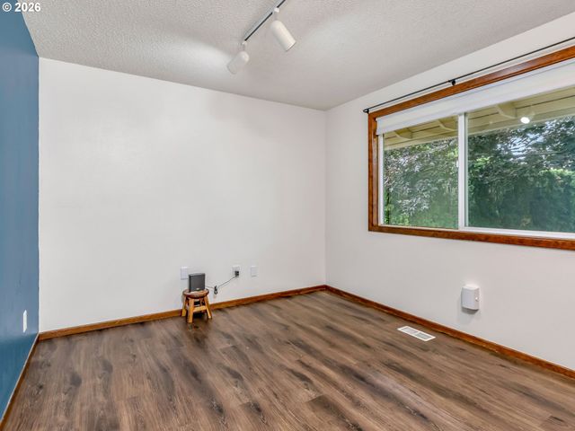 2905 Sw REDFERN Pl, Gresham, OR 97080