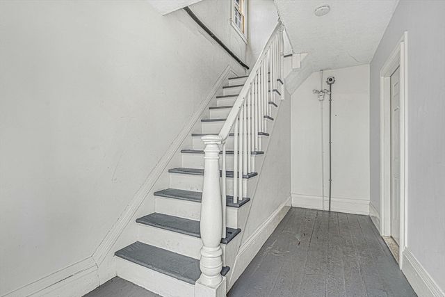 118 Maxfield Street 1, New Bedford, MA 02740