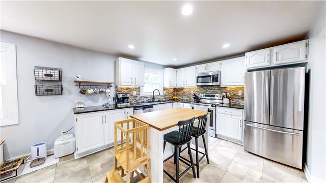 2610 Old National Pike, N Franklin Twp, PA 15301