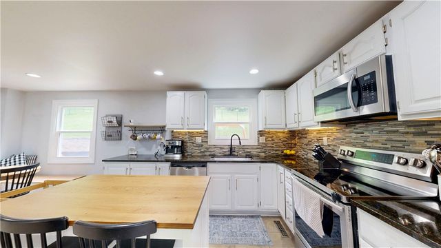 2610 Old National Pike, N Franklin Twp, PA 15301