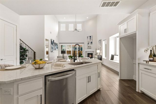 10404 Smarty Jones Street, Frisco, TX 75035