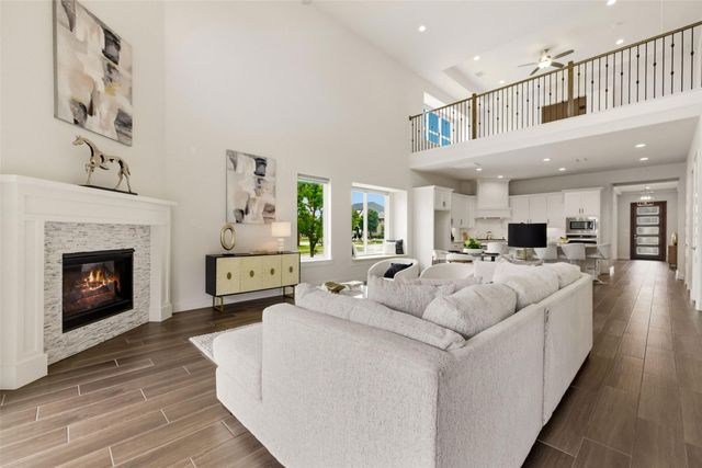 10404 Smarty Jones Street, Frisco, TX 75035