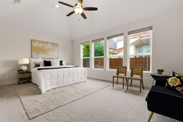 10404 Smarty Jones Street, Frisco, TX 75035