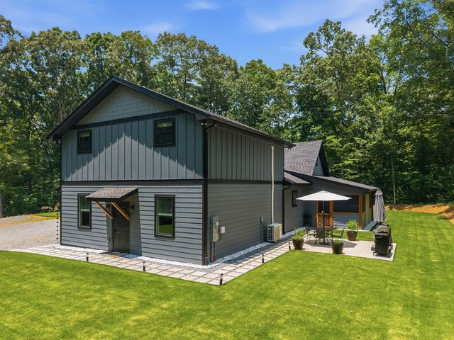 381 Parks Drive, Ellijay, GA 30536