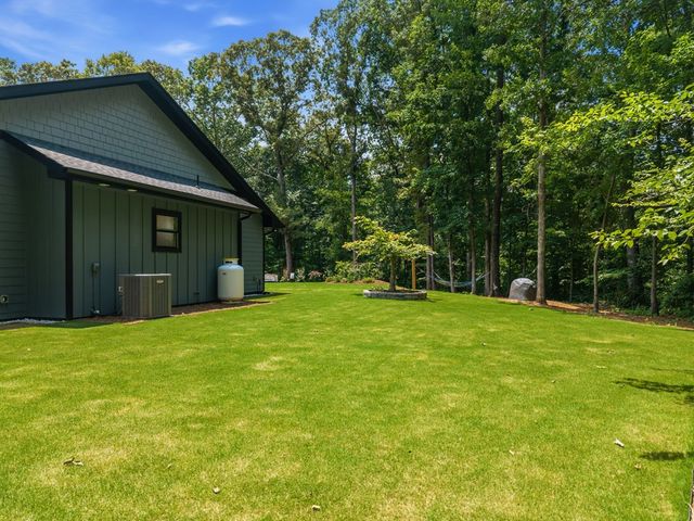 381 Parks Drive, Ellijay, GA 30536