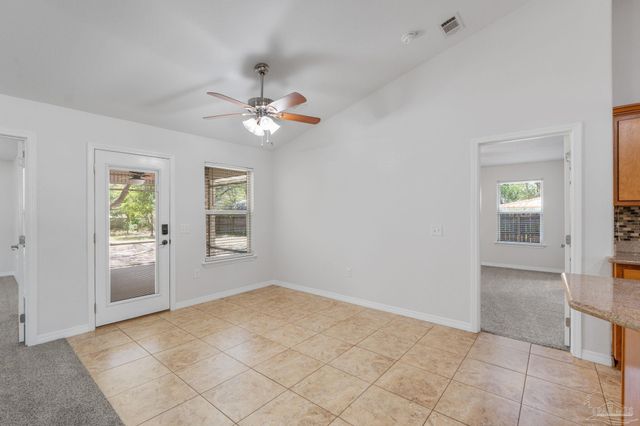 8145 Pamplona St, Navarre, FL 32566