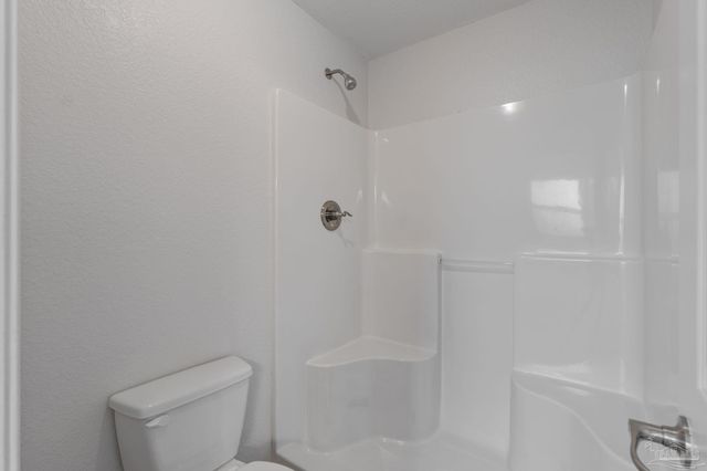 8145 Pamplona St, Navarre, FL 32566