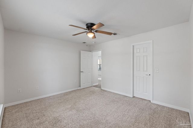 8145 Pamplona St, Navarre, FL 32566