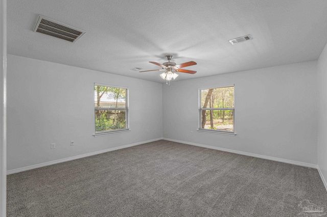 8145 Pamplona St, Navarre, FL 32566