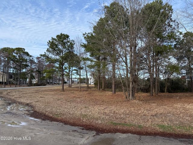 53 Bayside Drive, New Bern, NC 28560