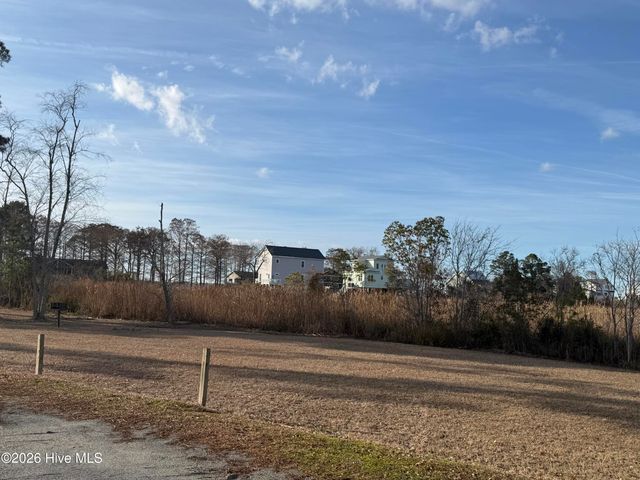 53 Bayside Drive, New Bern, NC 28560