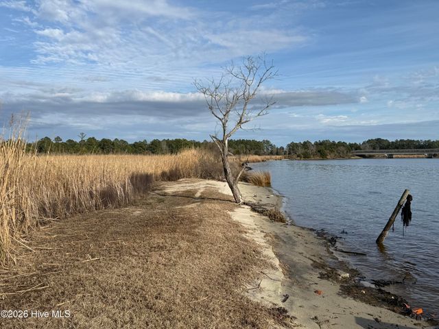 53 Bayside Drive, New Bern, NC 28560