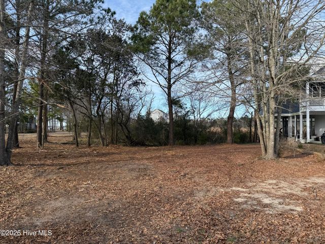 53 Bayside Drive, New Bern, NC 28560