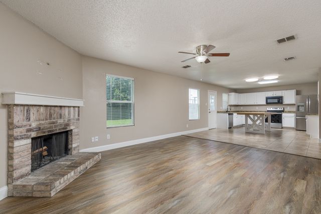 2228 Bradford Pear Drive, Little Elm, TX 75068